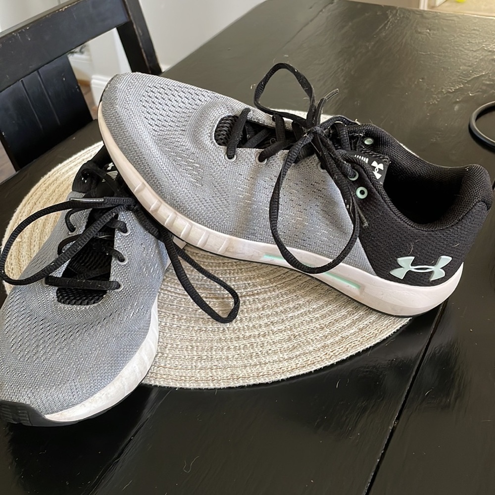 Under armour sneakers - Picture 6 of 9